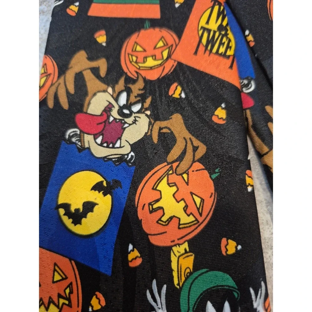 Vintage Looney‎ Tunes Tie 1996 Mantla Bugs Bunny Halloween Novelty Necktie